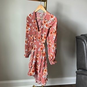 Size XS from Altar’d State, worn twice. Absolutely stunning and in great shape!